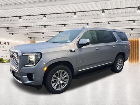 Used 2023 GMC Yukon Denali AWD/4WD image 4