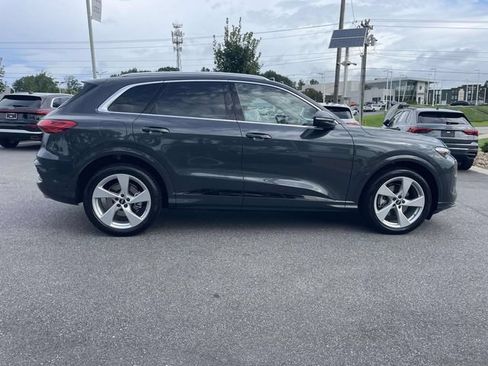 Used 2025 Audi Q5 Prestige AWD/4WD image 8