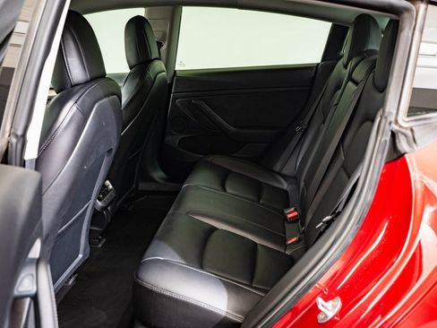 Used 2021 Tesla Model 3 Standard Range Plus image 31