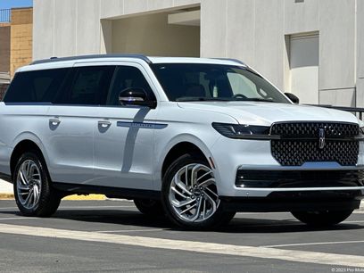 New 2026 Lincoln Navigator L Reserve