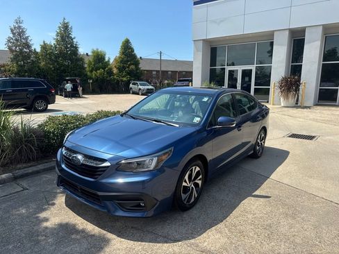 Used 2022 Subaru Legacy Premium AWD/4WD image 3