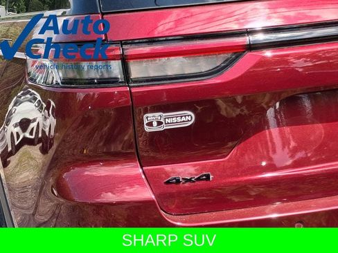 Used 2023 Jeep Grand Cherokee Altitude AWD/4WD image 7