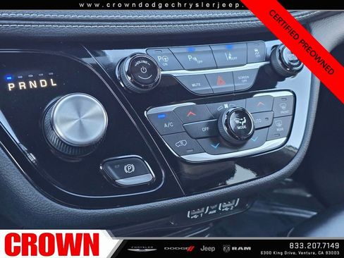 Certified 2024 Chrysler Pacifica Select image 24