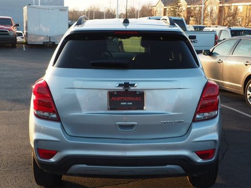 Used 2022 Chevrolet Trax LT w/ Driver Confidence Package image 5