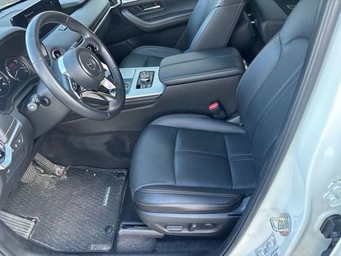 Certified 2025 MAZDA CX-70 3.3 Turbo w/ Preferred Package AWD/4WD image 5