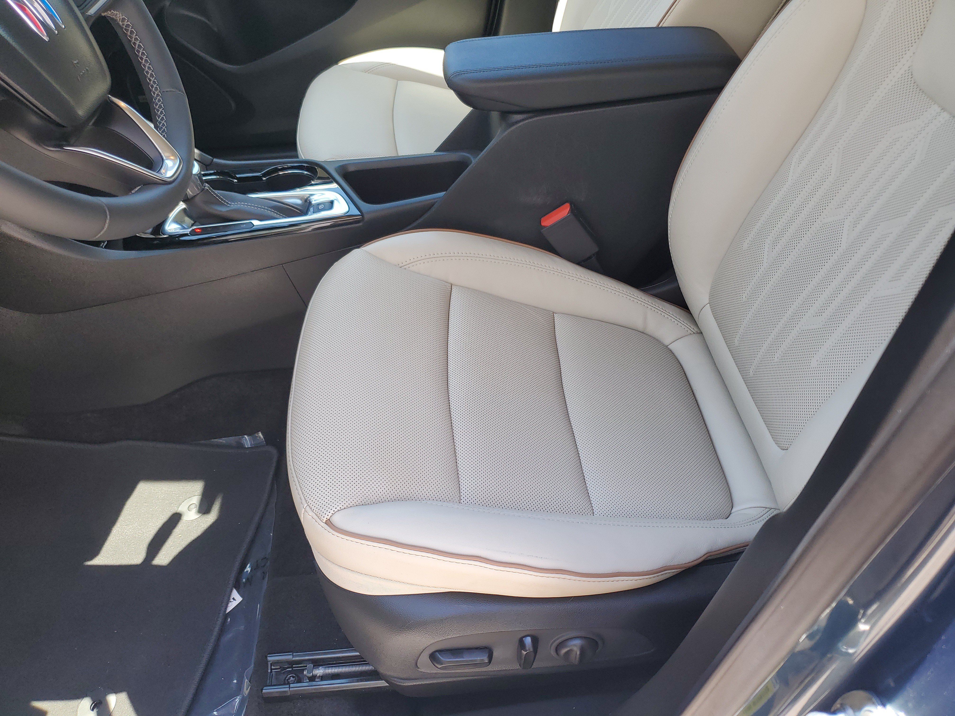 Used 2024 Buick Encore GX Avenir w/ Avenir Technology Package FWD image 22