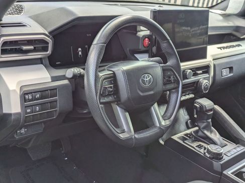 Used 2024 Toyota Tacoma TRD Off-Road image 14