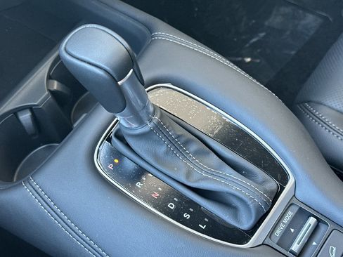 New 2026 Honda HR-V EX-L image 17