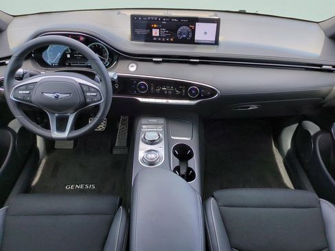 Certified 2024 Genesis GV70 2.5T w/ Sport Prestige Package AWD/4WD image 24