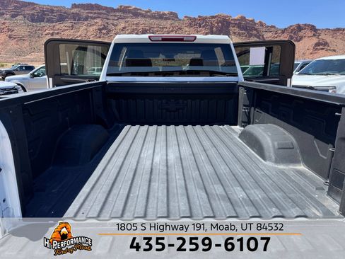 Used 2024 Chevrolet Silverado 2500 LT AWD/4WD image 49