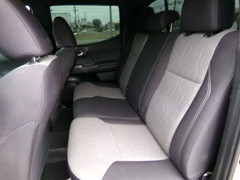 Used 2023 Toyota Tacoma 4x4 Double Cab image 11