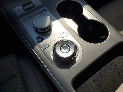 New 2026 Genesis GV70 2.5T Select image 19