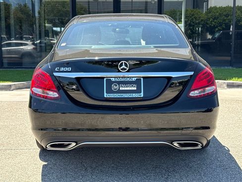 Used 2018 Mercedes-Benz C 300 Sedan image 13