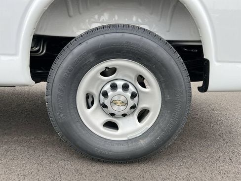 New 2026 Chevrolet Express 3500 LS RWD image 31