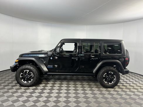 Used 2024 Jeep Wrangler Unlimited Rubicon 4xe w/ Capability Package image 8