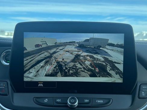 Used 2025 Chevrolet Blazer LT image 27