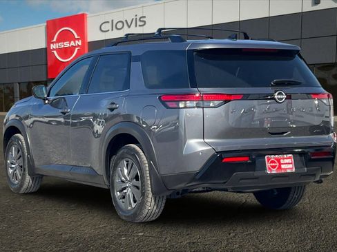 New 2026 Nissan Pathfinder SV image 7