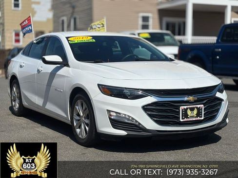 Used 2019 Chevrolet Malibu LT FWD image 3