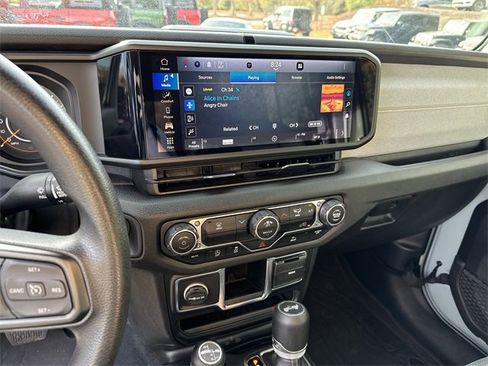 Used 2024 Jeep Wrangler Sport image 27