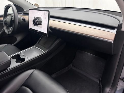 Used 2023 Tesla Model Y Long Range AWD/4WD image 18