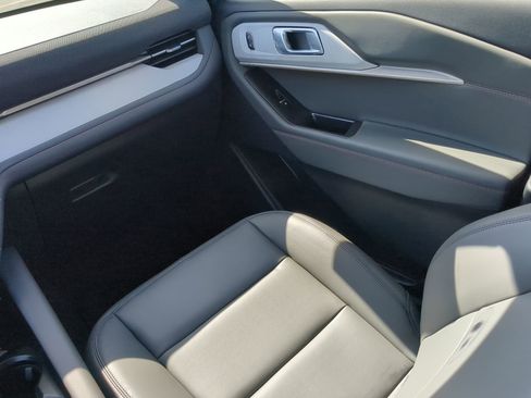 New 2025 Ford Explorer Active w/ Active Comfort Package image 49