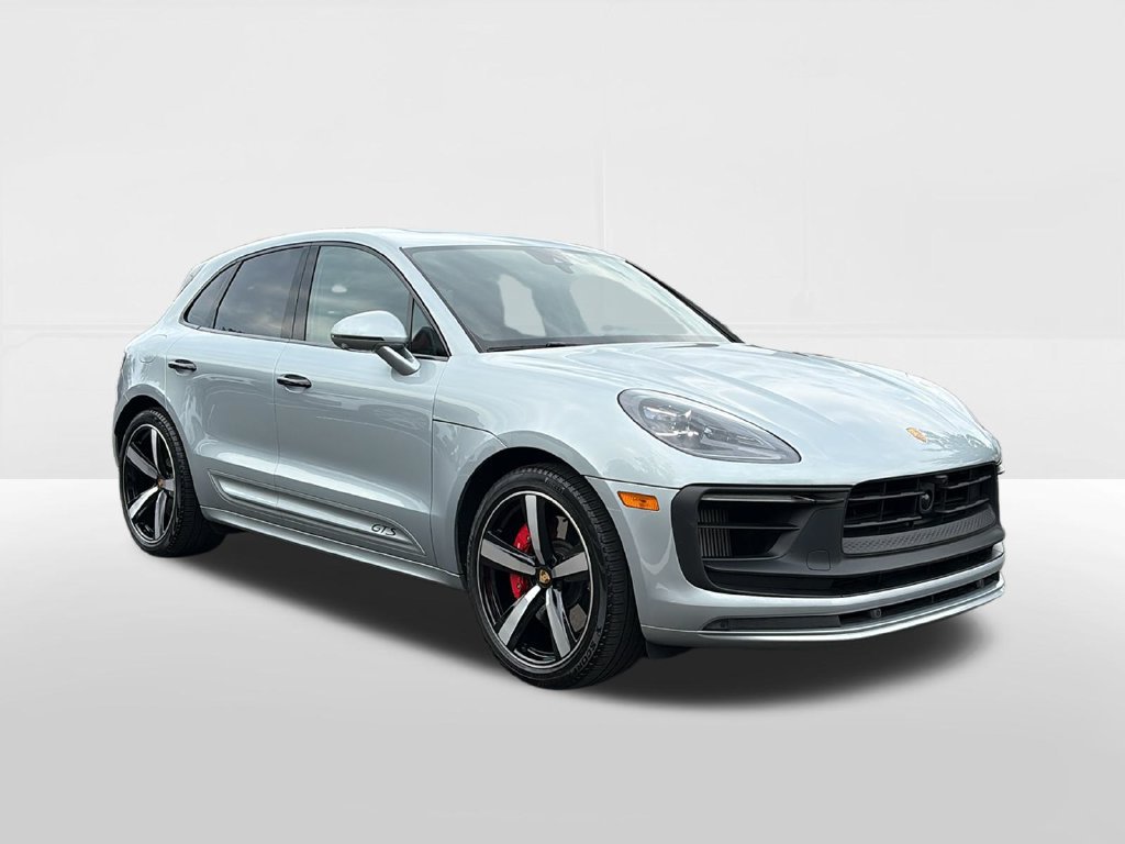 Used 2024 Porsche Macan GTS AWD/4WD image 2
