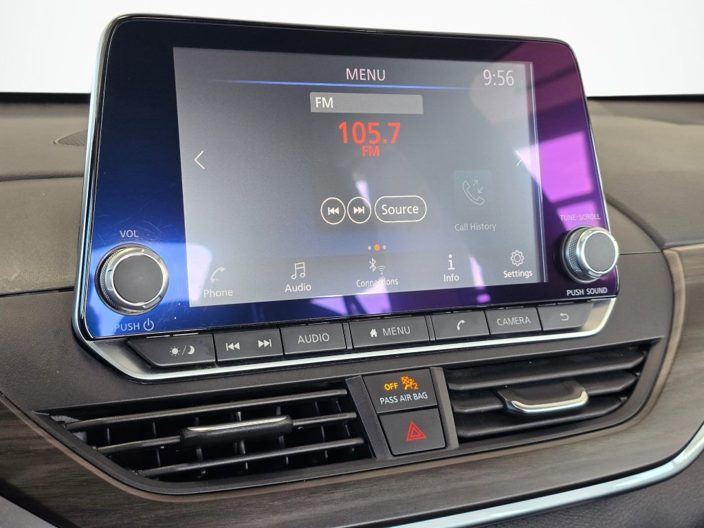 Used 2025 Nissan Altima 2.5 SV FWD image 25