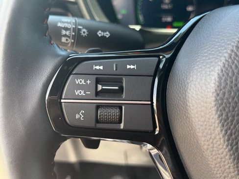 Used 2026 Honda CR-V Touring image 17