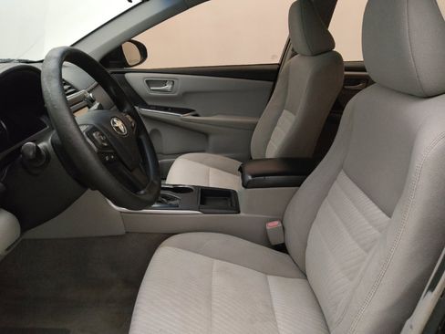 Used 2017 Toyota Camry LE image 17