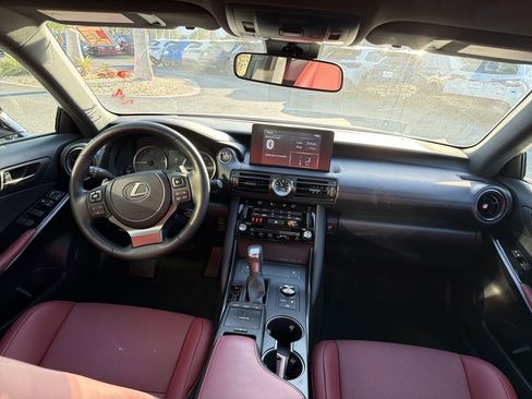 Used 2025 Lexus IS 350 F Sport RWD image 10