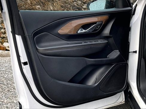 Used 2020 GMC Terrain SLE w/ Driver Convenience Package image 21