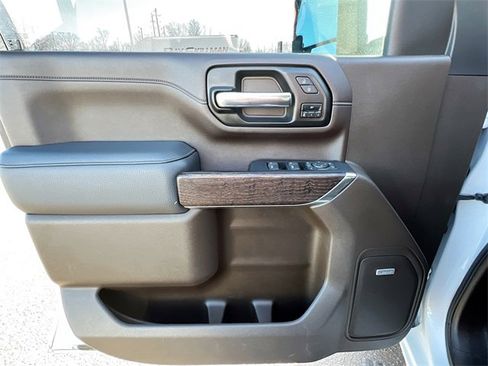 Used 2022 GMC Sierra 2500 Denali image 32
