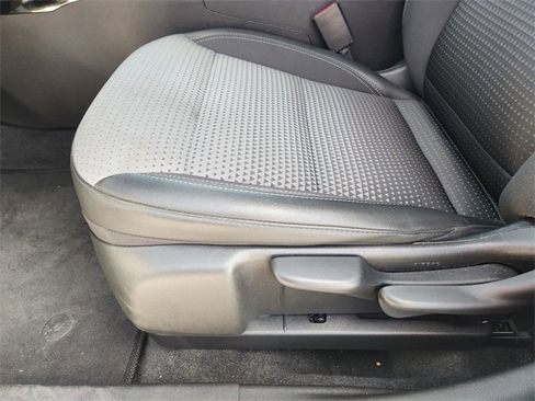 Used 2024 Chevrolet Trax LT image 25