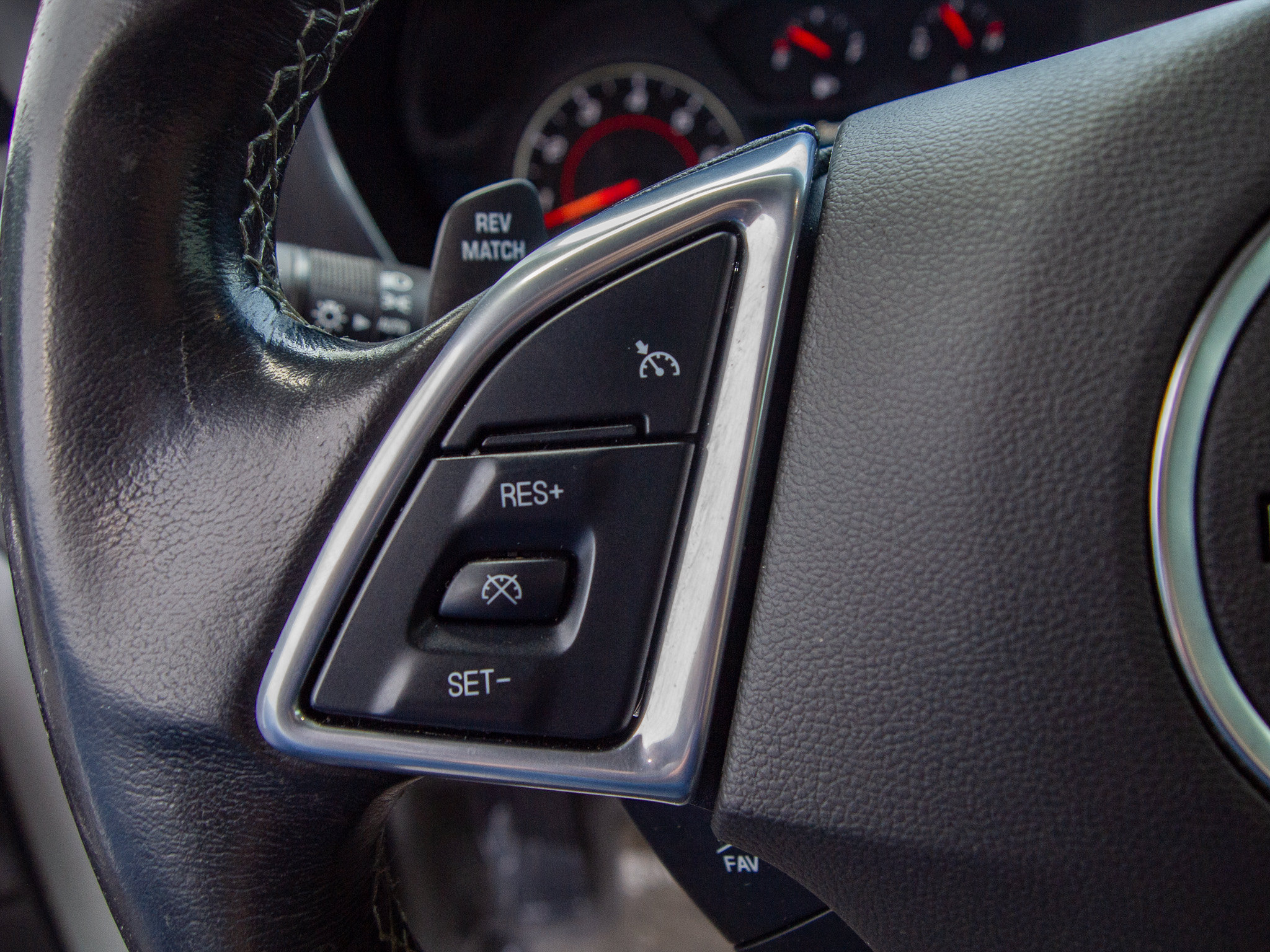Used 2022 Chevrolet Camaro LT RWD image 22