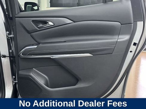 Used 2024 Chevrolet Traverse LT AWD/4WD image 26