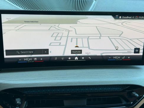 Certified 2025 BMW 330i xDrive 330i xDrive image 23