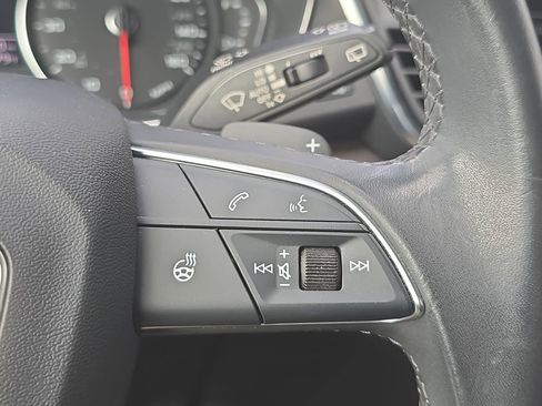 Used 2023 Audi Q5 2.0T Premium w/ Convenience Package image 18