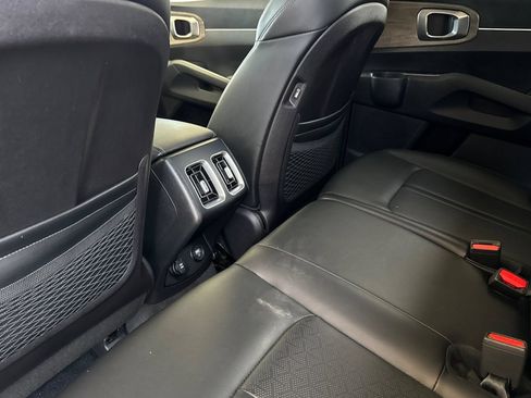 Used 2022 Kia Sorento S AWD/4WD image 12