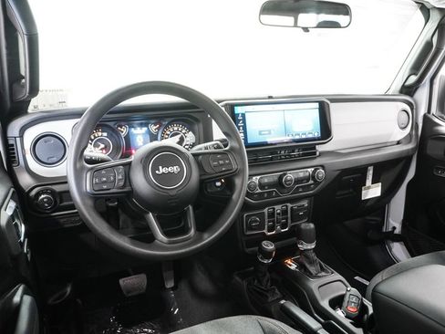 New 2026 Jeep Gladiator Sport image 17