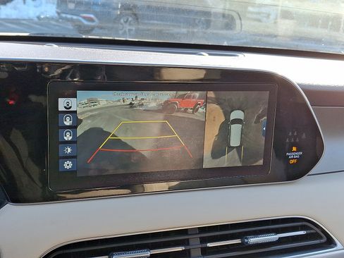 Used 2020 Hyundai Palisade Limited FWD image 12