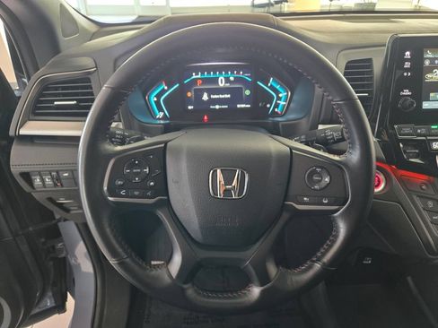 Used 2023 Honda Odyssey Sport image 32