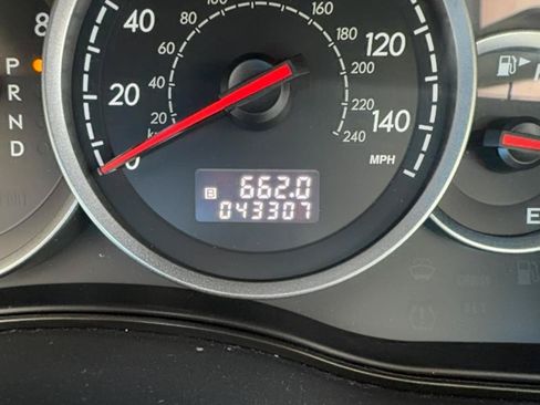 Used 2006 Subaru Outback 3.0R AWD/4WD image 8