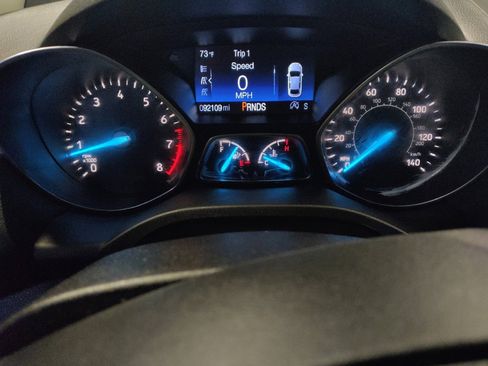 Used 2019 Ford Escape SE FWD image 23