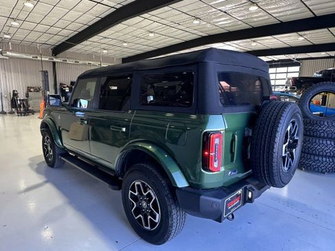 Used 2024 Ford Bronco Outer Banks image 13