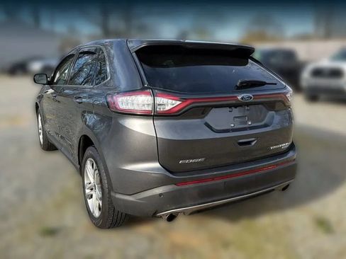 Used 2017 Ford Edge Titanium FWD image 7