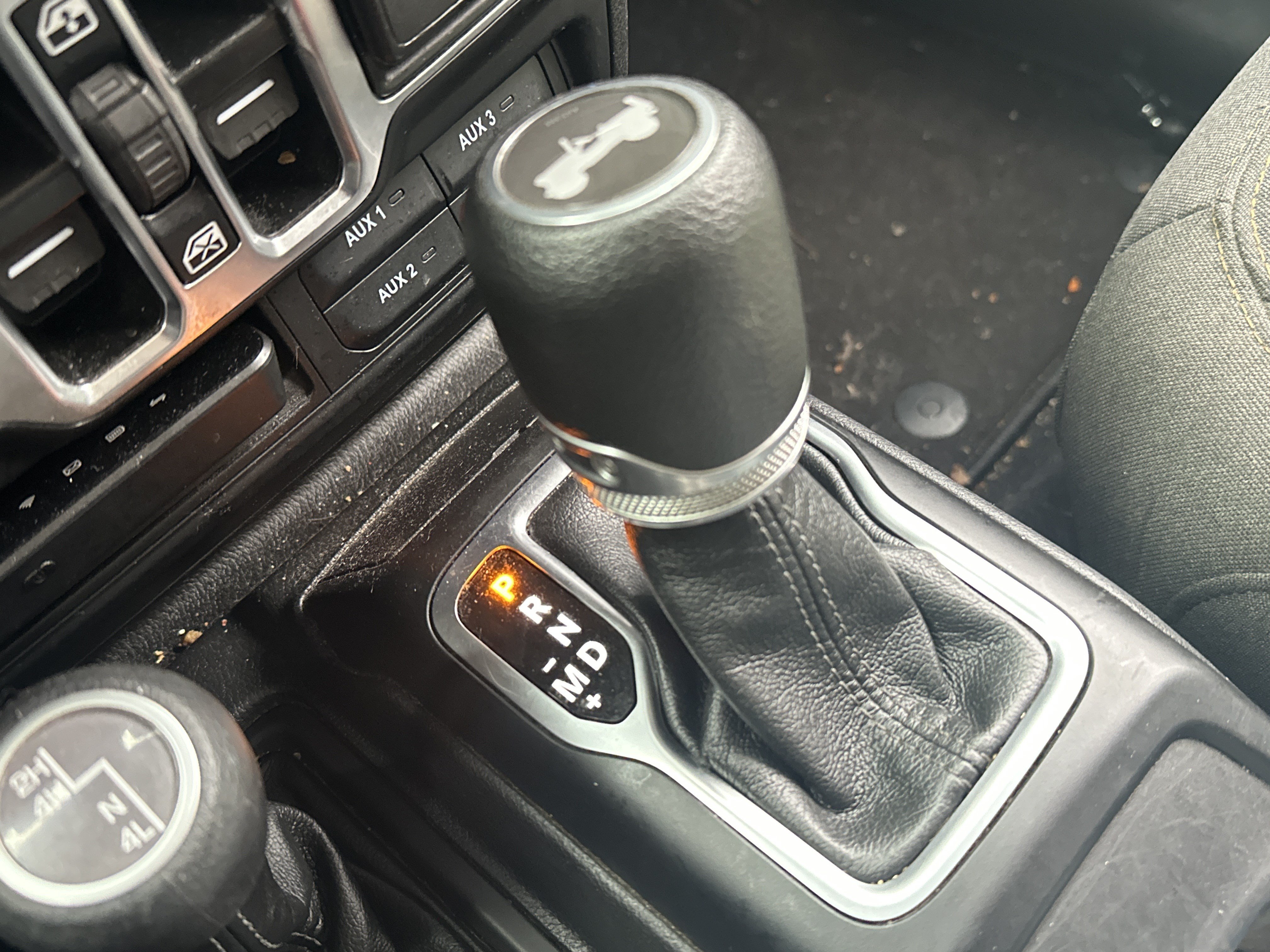 Used 2024 Jeep Wrangler Unlimited Sport AWD/4WD image 9