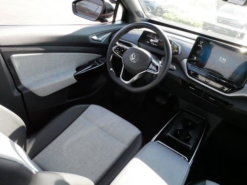 Certified 2023 Volkswagen ID.4 2WD image 9