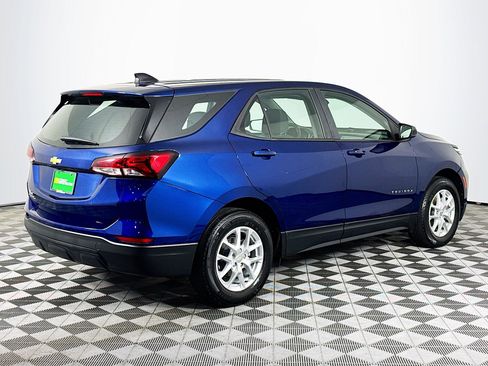 Used 2022 Chevrolet Equinox LS w/ LPO, Floor Liner Package FWD image 10