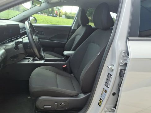 Used 2024 Hyundai Kona SEL AWD/4WD image 12