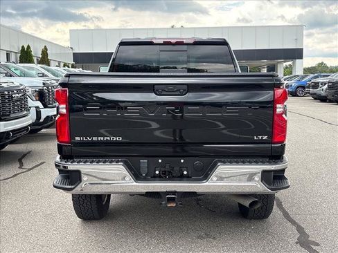 Certified 2024 Chevrolet Silverado 2500 LTZ w/ LTZ Convenience Package AWD/4WD image 5